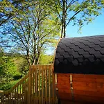 Les Insolites De Jsk Bed & Breakfast Saint-Leonard-des-Bois