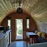 Bed & Breakfast Les Insolites De Jsk Saint-Leonard-des-Bois