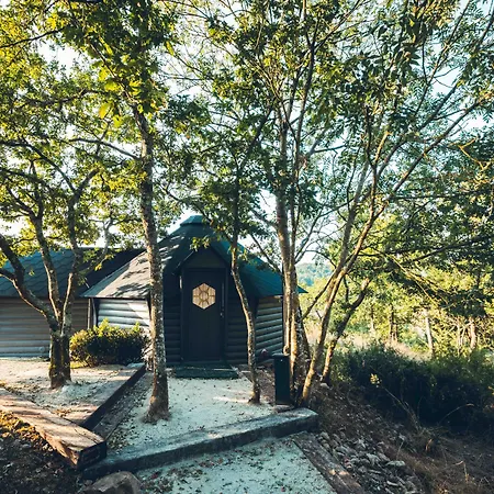 Les Insolites De Jsk Bed & Breakfast