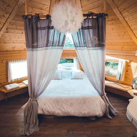 Les Insolites De Jsk Couette-café