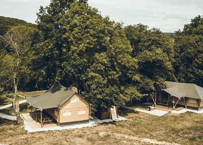 Bed and breakfast Les Insolites De Jsk