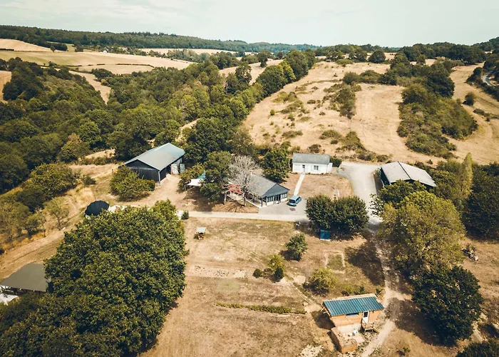Bed and breakfast Les Insolites De Jsk Saint-Léonard-des-Bois