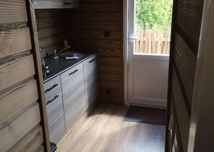 Les Insolites De Jsk Bed and breakfast