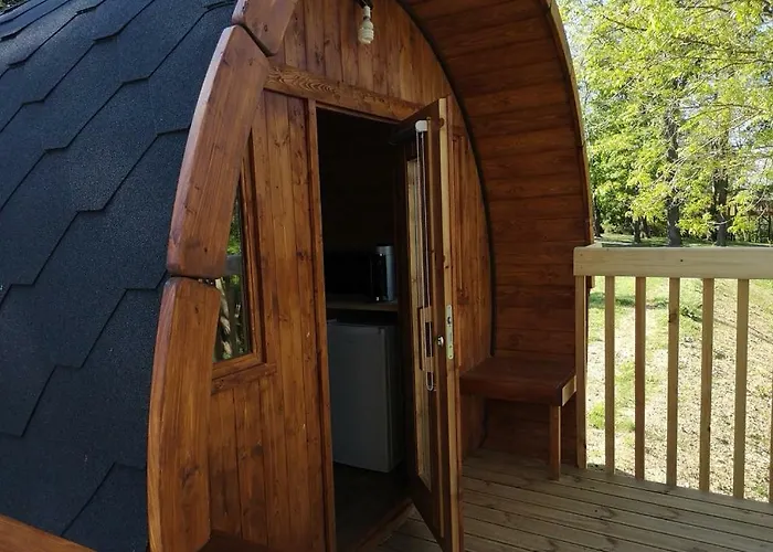 Les Insolites De Jsk Bed and breakfast *